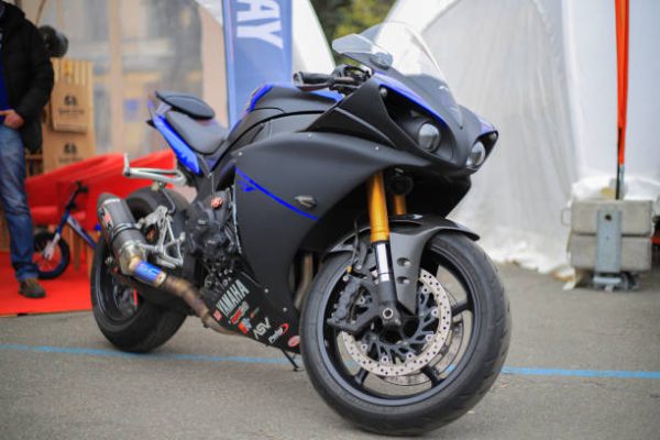 Yamaha YZF - R3 Rental 2 day