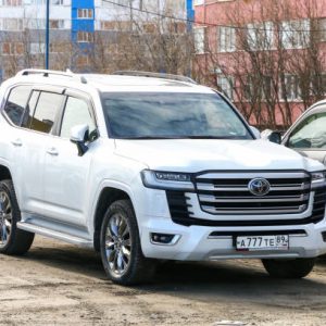 Toyota Hilux Invincible X Double Cab Rental 2 day